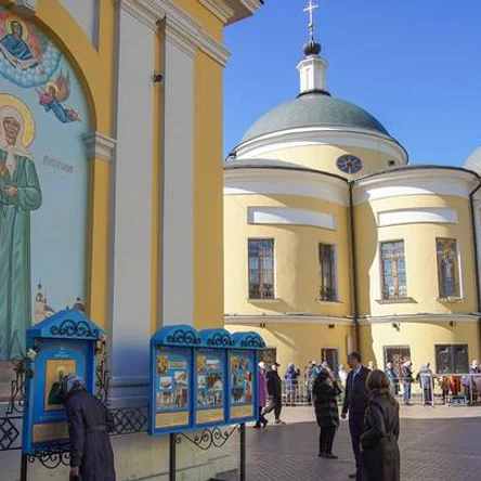 Приложение браслета к Мощам Матроны Московской